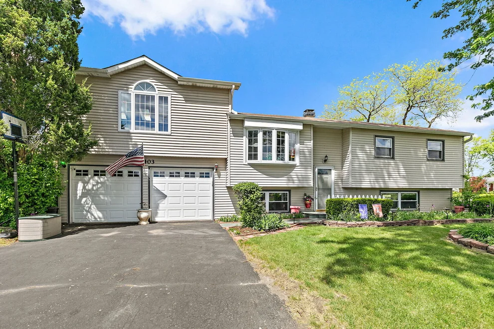 Unit for sale at 4403 Maple Court, Rolling Meadows, IL 60008