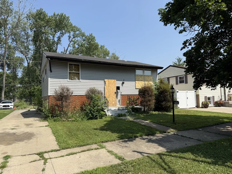 Unit for sale at 11723 S RACINE Avenue, Chicago, IL 60643