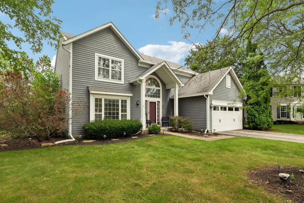 Unit for sale at 18106 W Hampshire Drive, Gurnee, IL 60031