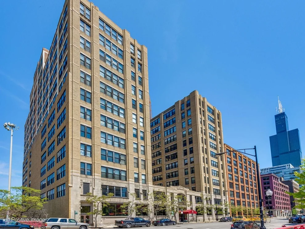 Unit for sale at 728 W Jackson Boulevard, Chicago, IL 60661