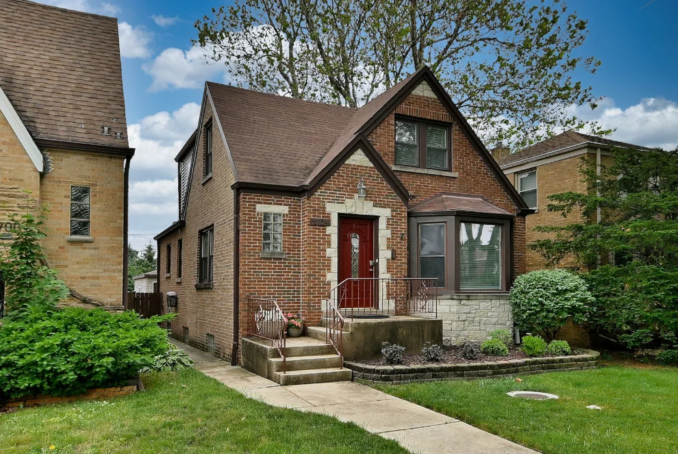 Unit for sale at 1704 N 74TH Avenue, Elmwood Park, IL 60707