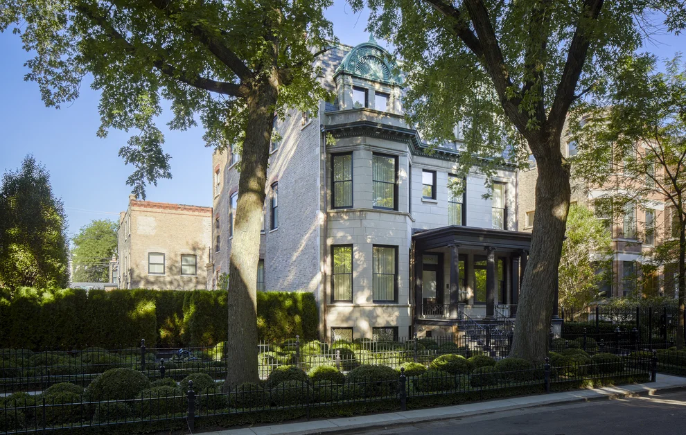 Unit for sale at 2026 N Kenmore Avenue, Chicago, IL 60614