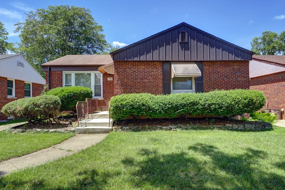 Unit for sale at 1552 Manchester Avenue, Westchester, IL 60154