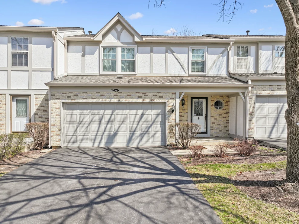 Unit for sale at 1426 W Sapphire Drive, Hoffman Estates, IL 60192