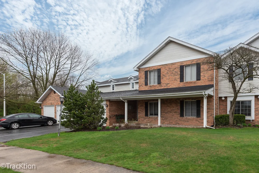 Unit for sale at 717 Maplewood Court, Willowbrook, IL 60527