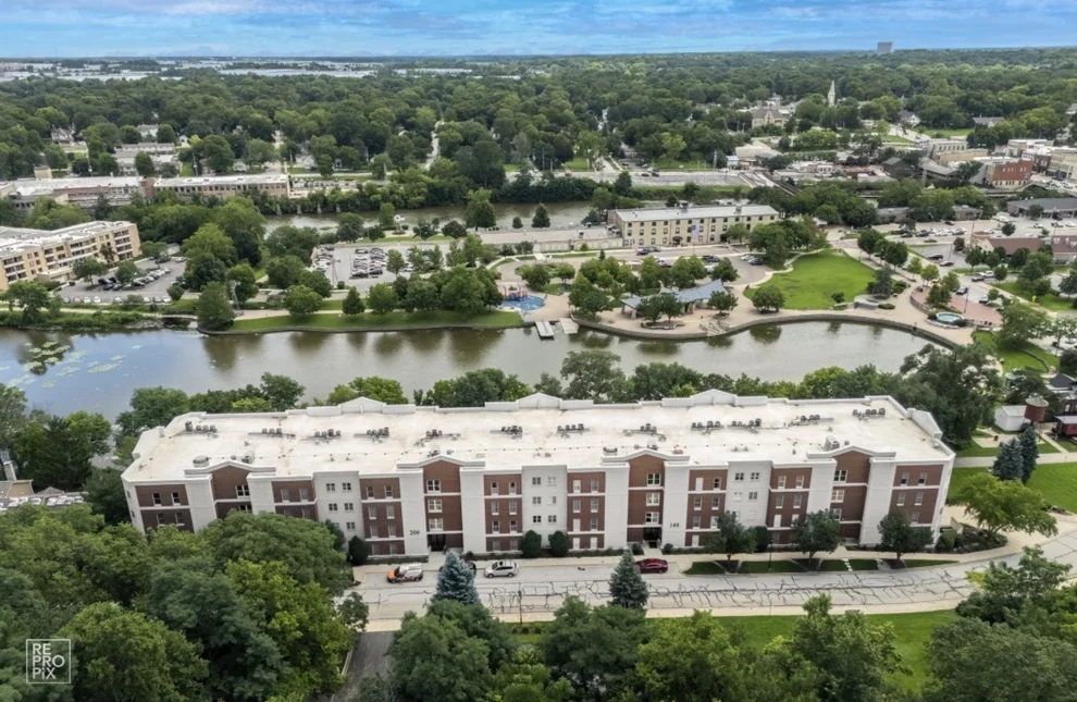 Unit for sale at 218 N Water Street, Batavia, IL 60510