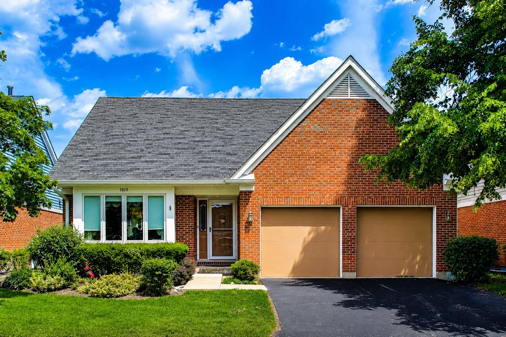 Unit for sale at 1819 N Normandy Court, Arlington Heights, IL 60004