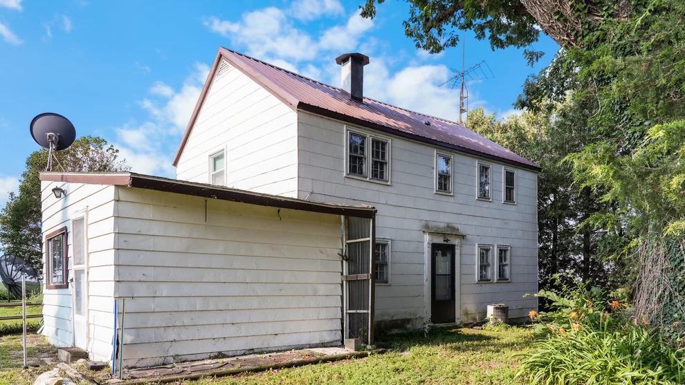 Unit for sale at 2301 County Road 3300 N Road, Gifford, IL 61847