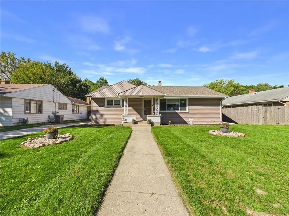 Unit for sale at 220 FAIRVIEW Boulevard, Rockford, IL 61107