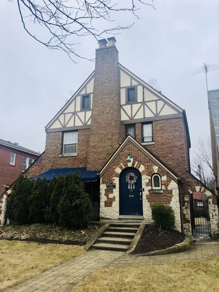 Unit for sale at 1005 N Marion Street, Oak Park, IL 60302