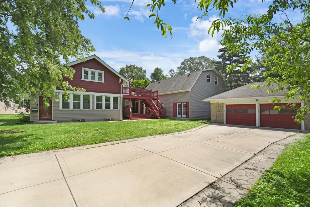 Unit for sale at 12851 Clinton Street, Blue Island, IL 60406