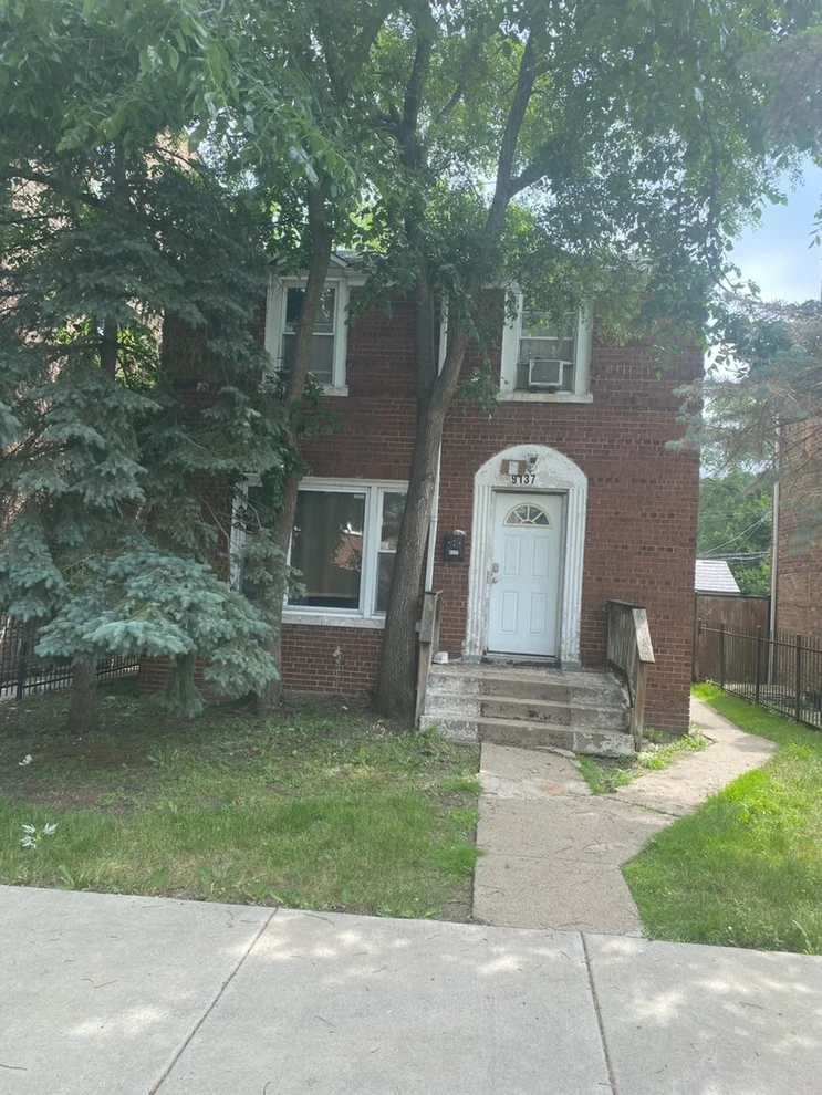 Unit for sale at 9137 S Essex Avenue, Chicago, IL 60617