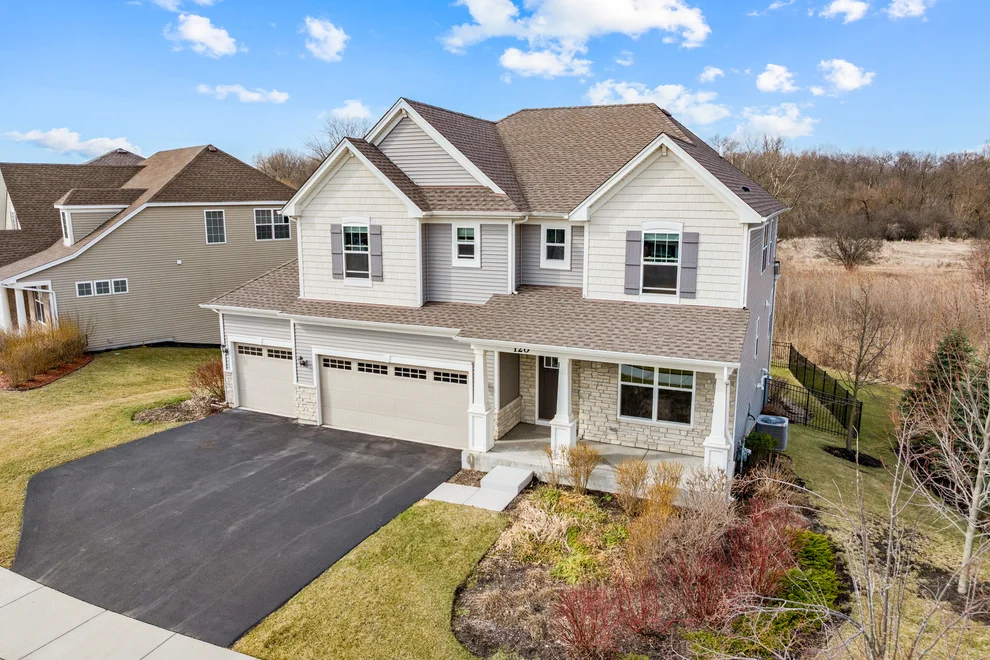 Unit for sale at 120 Barry Road, South Elgin, IL 60177