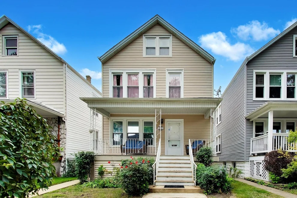 Unit for sale at 4132 N Maplewood Avenue, Chicago, IL 60618