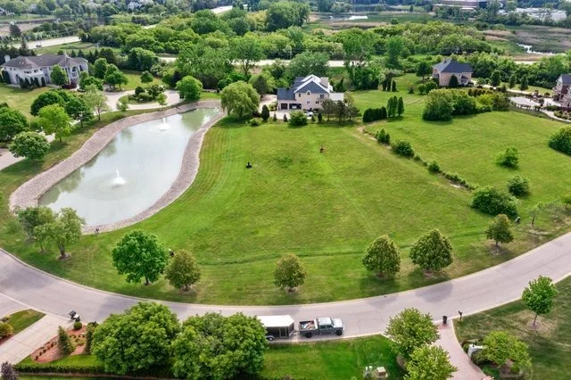 Unit for sale at 8 Falcon Lakes Drive, South Barrington, IL 60010