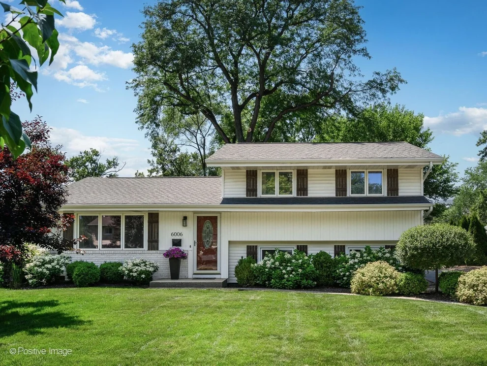 Unit for sale at 6006 Osage Avenue, Downers Grove, IL 60516