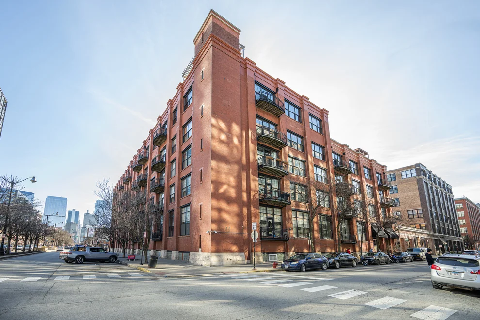 Unit for sale at 1000 W WASHINGTON Boulevard, Chicago, IL 60607