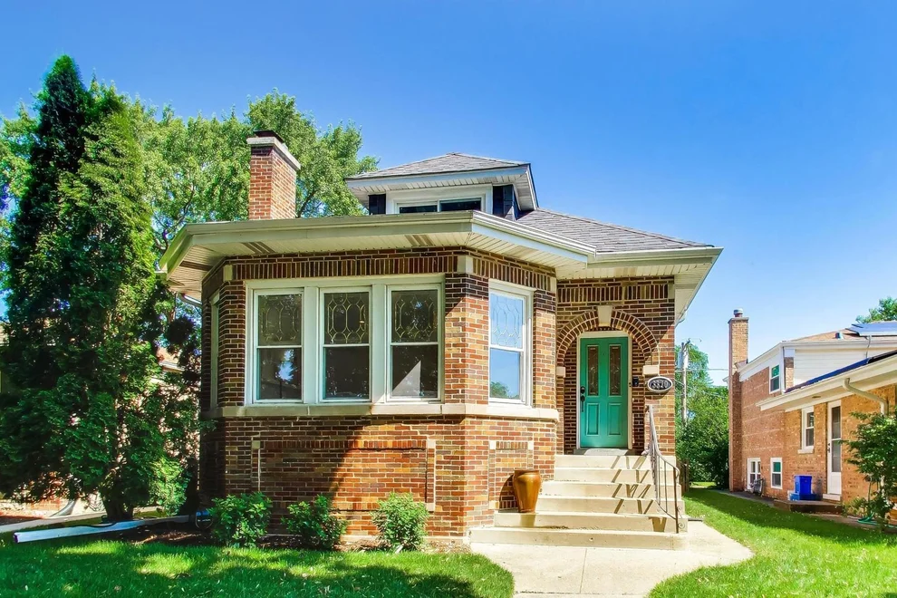 Unit for sale at 3320 CAPITOL Street, Skokie, IL 60076