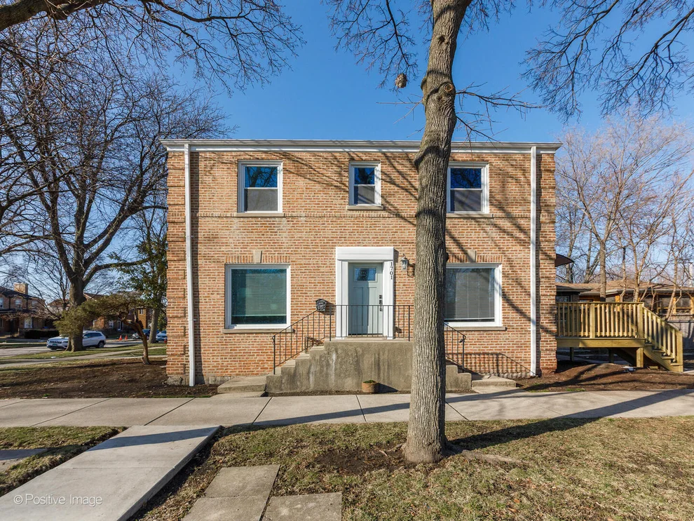 Unit for sale at 1701 N Sayre Avenue, Chicago, IL 60707