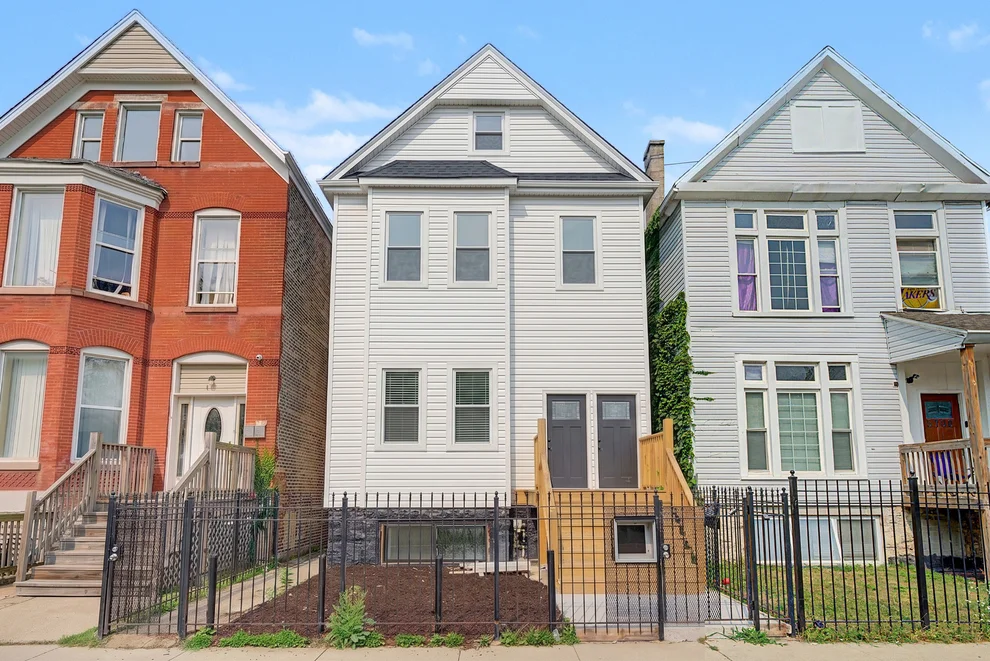 Unit for sale at 5702 S Wabash Avenue, Chicago, IL 60637