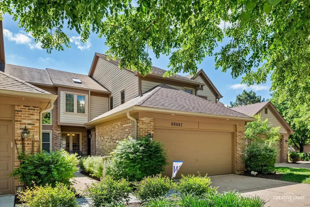 Unit for sale at 0N682 CHELSEA Circle, Winfield, IL 60190