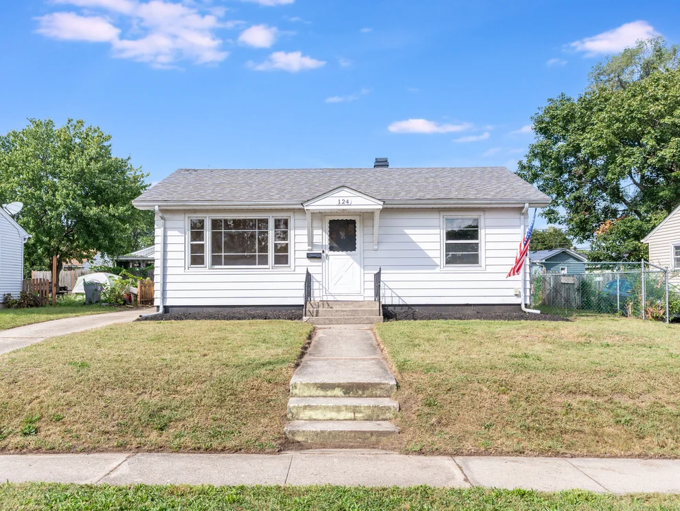 Unit for sale at 124 Riverside Drive, Montgomery, IL 60538