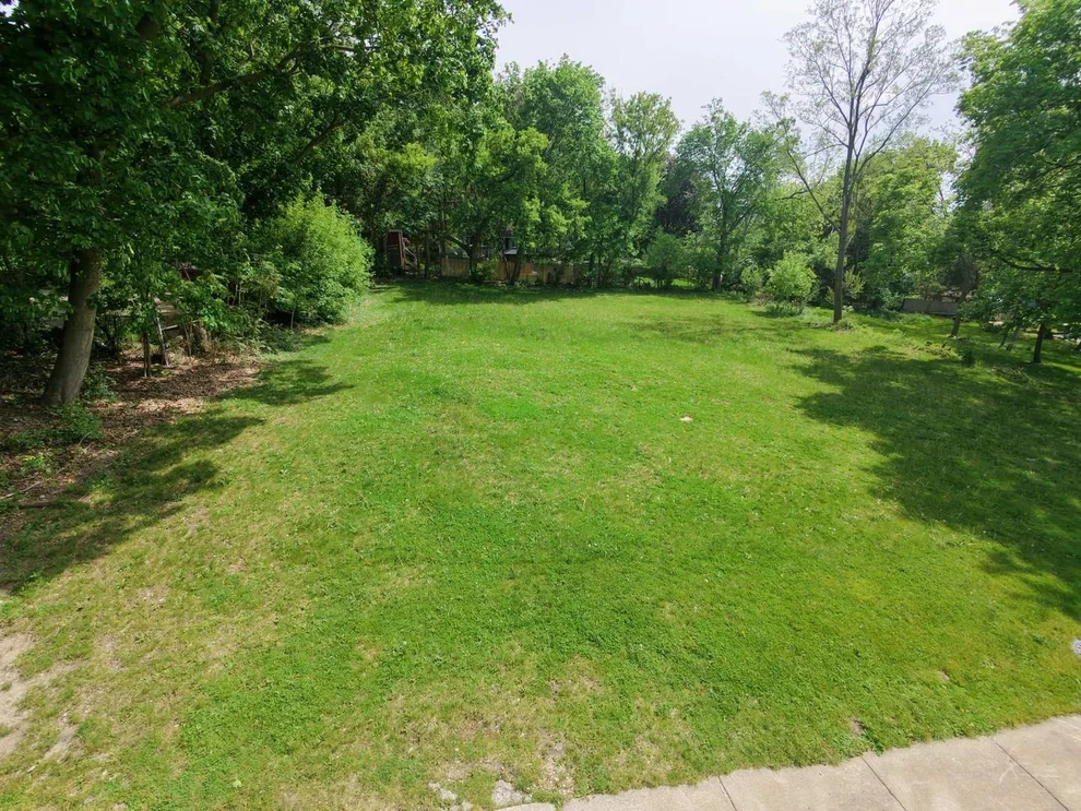 Unit for sale at 410 BARRINGTON Avenue, East Dundee, IL 60118