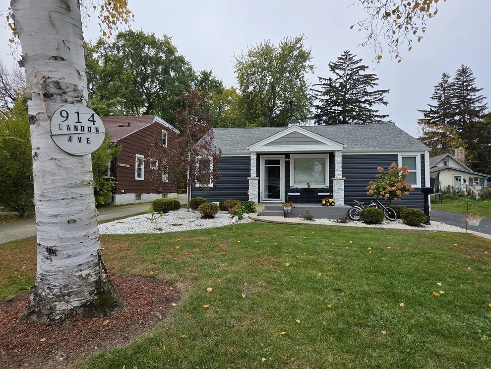 Unit for sale at 914 Landon Avenue, Winthrop Harbor, IL 60096
