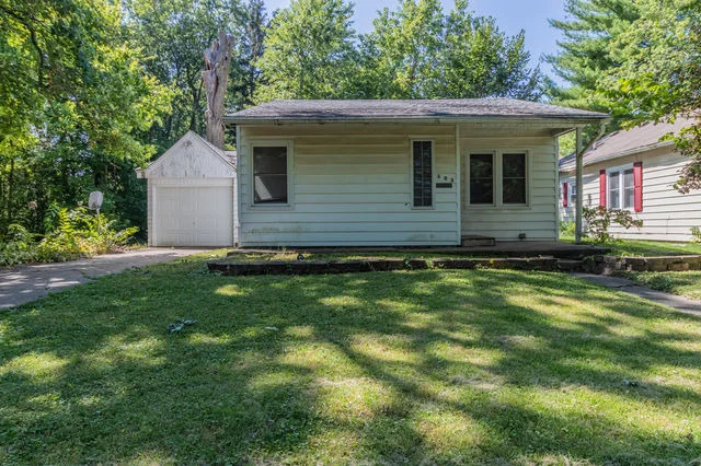 Unit for sale at 603 S Westlawn Avenue, Champaign, IL 61821