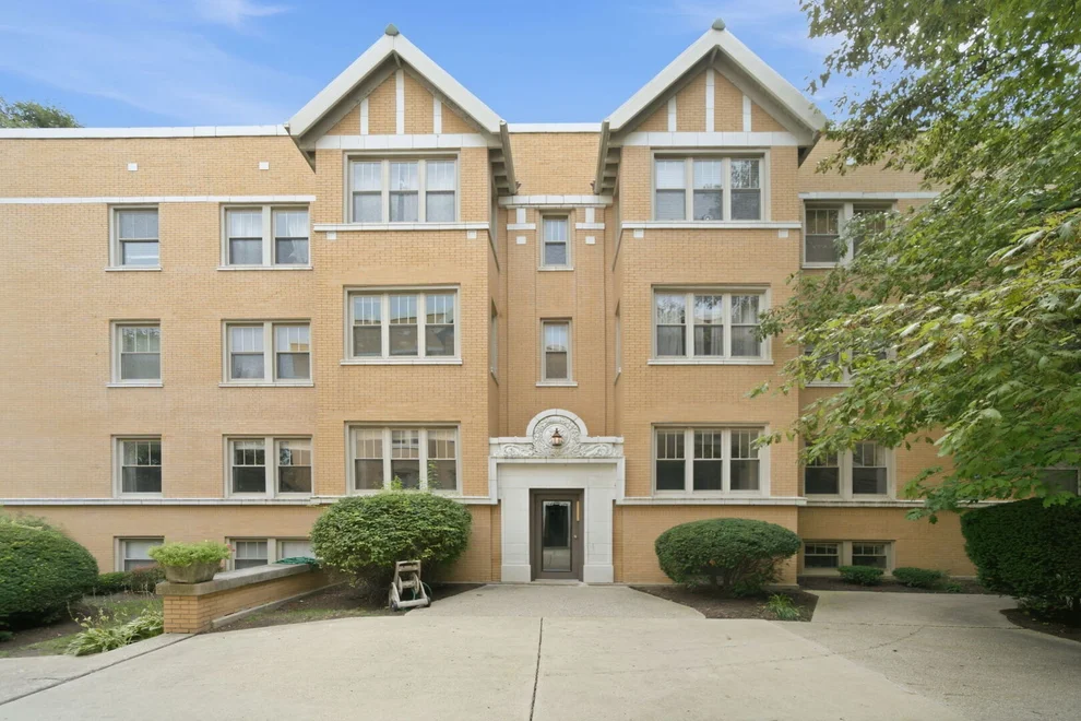 Unit for sale at 3127 W Palmer Boulevard, Chicago, IL 60647