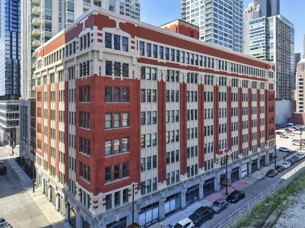 Unit for sale at 732 S Financial Place, Chicago, IL 60605