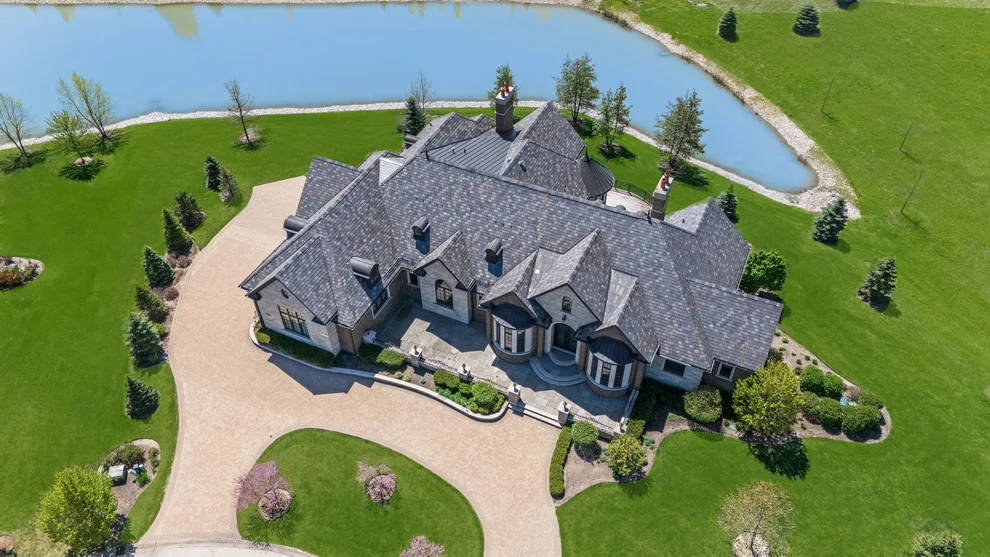 Unit for sale at 23 Enclave Court, South Barrington, IL 60010