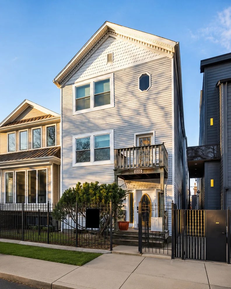Unit for sale at 1812 W Erie Street, Chicago, IL 60622