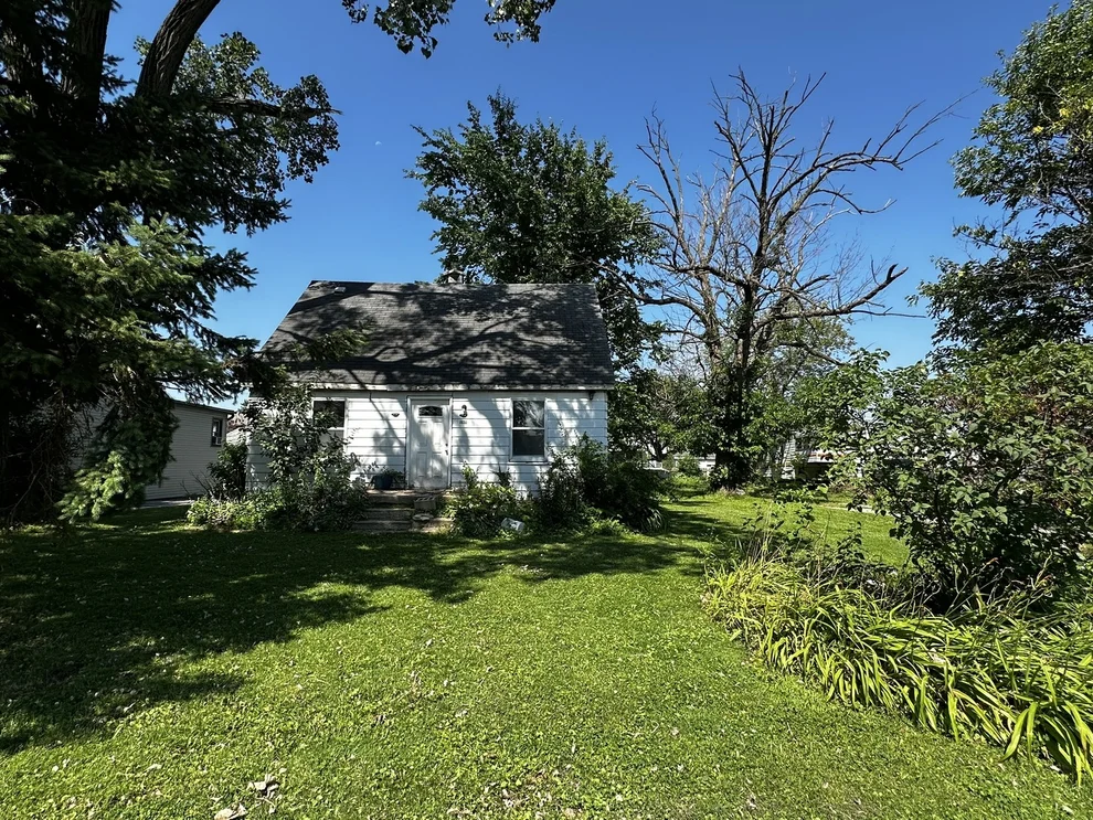 Unit for sale at 8630 S 78th Court, Justice, IL 60458