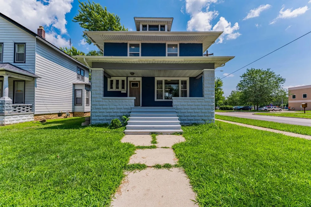 Unit for sale at 228 Richards Street, Joliet, IL 60433