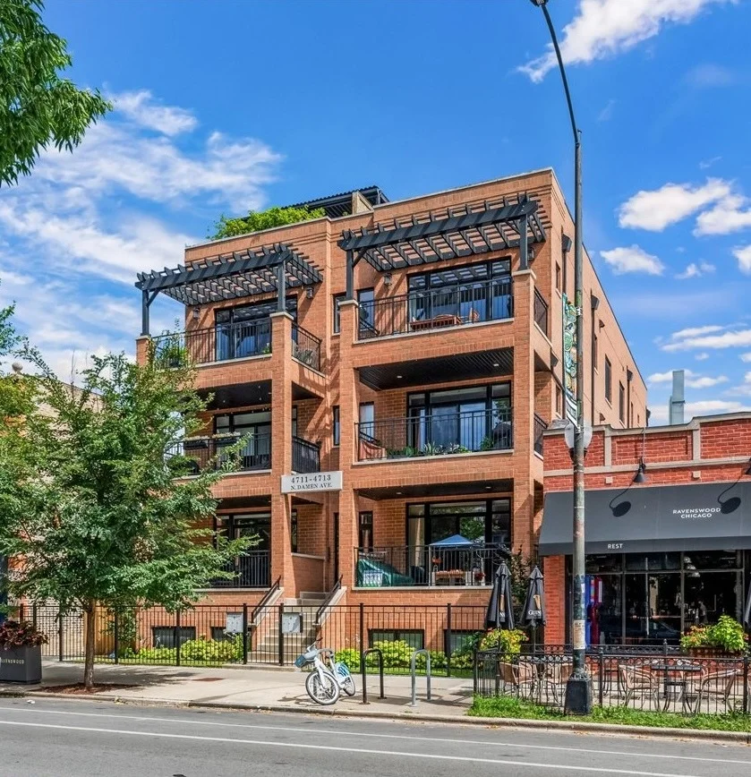 Unit for sale at 4713 N Damen Avenue, Chicago, IL 60625