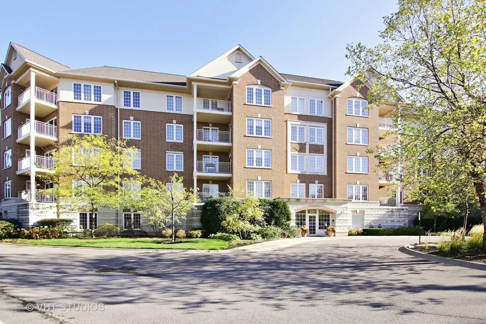 Unit for sale at 640 Robert York Avenue, DEERFIELD, IL 60015