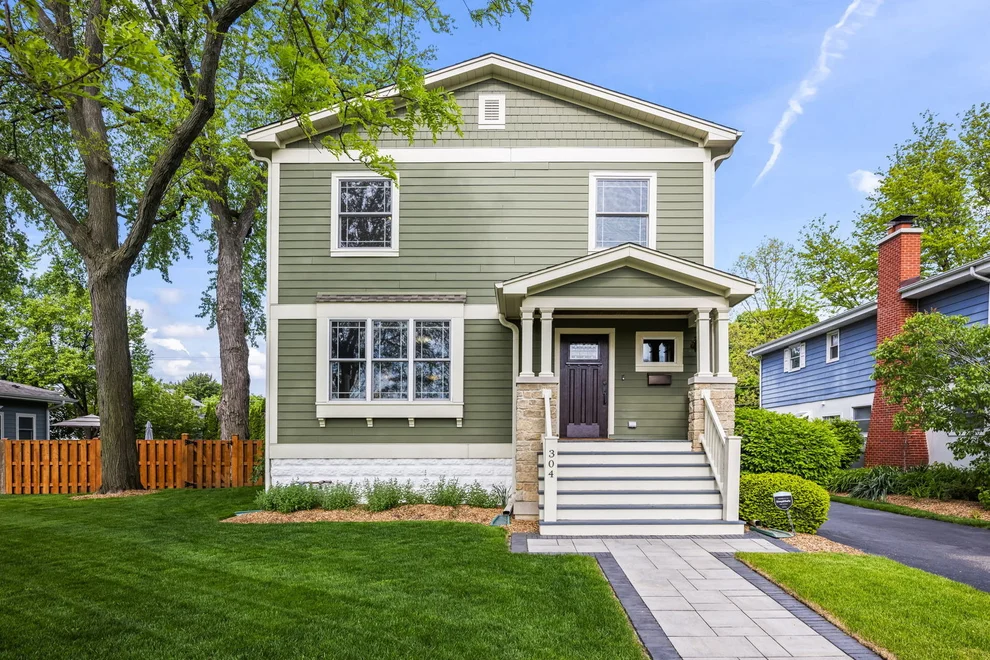 Unit for sale at 304 S Mitchell Avenue, Arlington Heights, IL 60005
