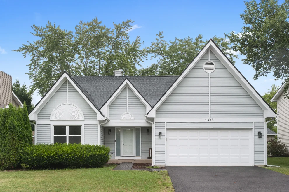 Unit for sale at 5317 Cypress Circle, Gurnee, IL 60031