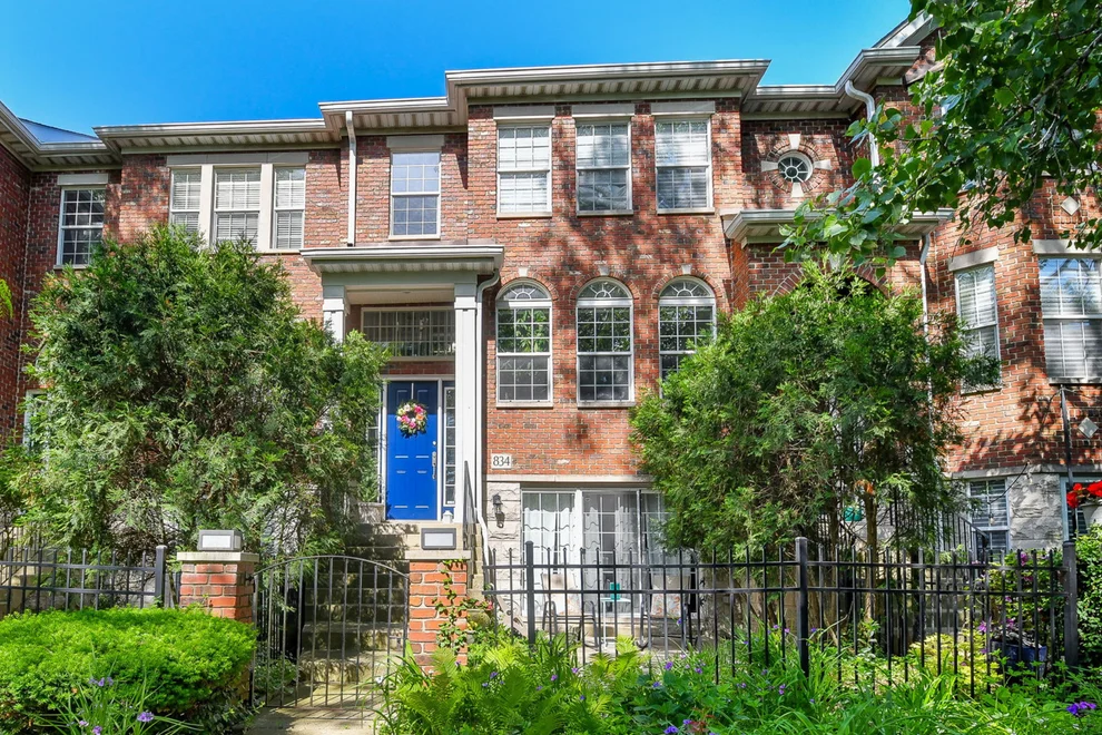 Unit for sale at 834 Shandrew Drive, Naperville, IL 60540