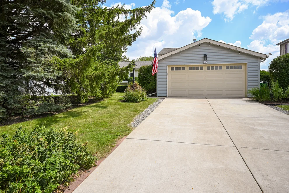 Unit for sale at 357 N Clarendon Avenue, Lombard, IL 60148
