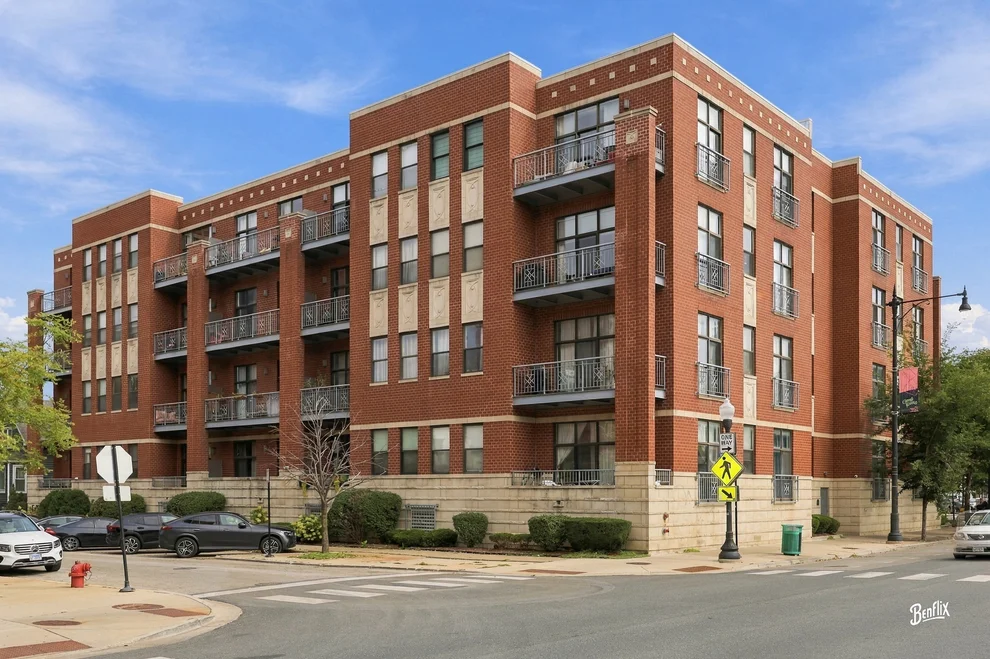 Unit for sale at 4011 N Francisco Avenue, Chicago, IL 60618