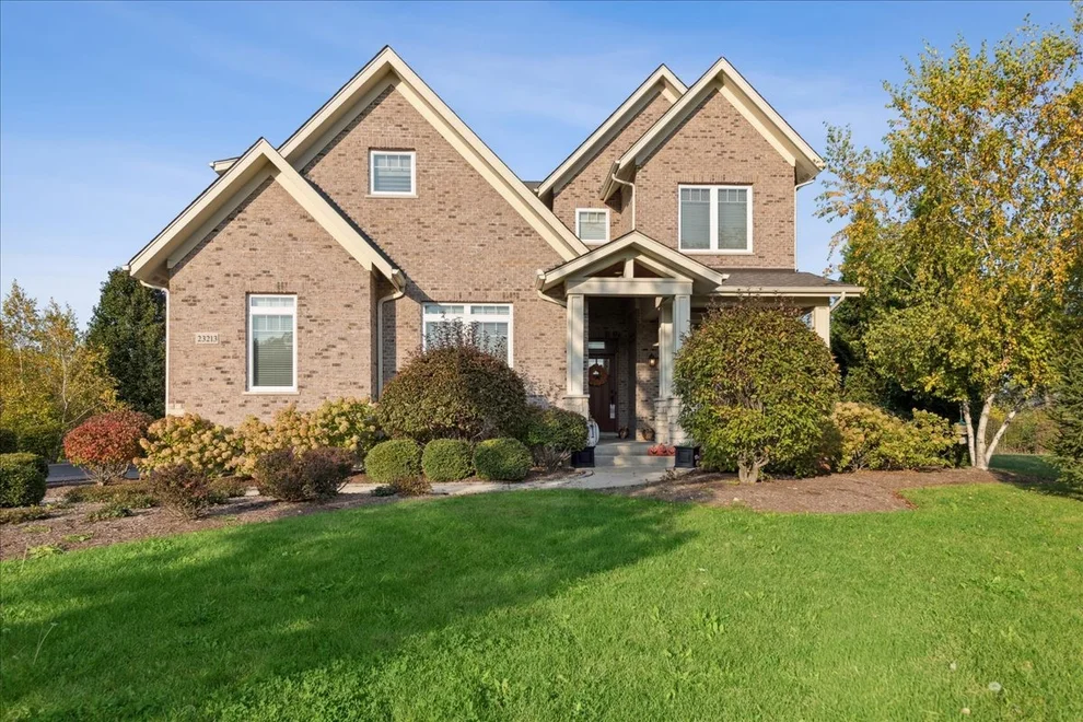 Unit for sale at 23213 N Sanctuary Club Drive, Kildeer, IL 60047