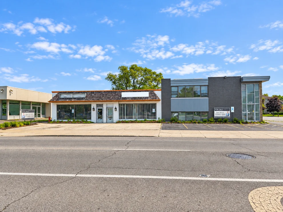 Unit for sale at 6731-6733 N Lincoln Avenue, Lincolnwood, IL 60712