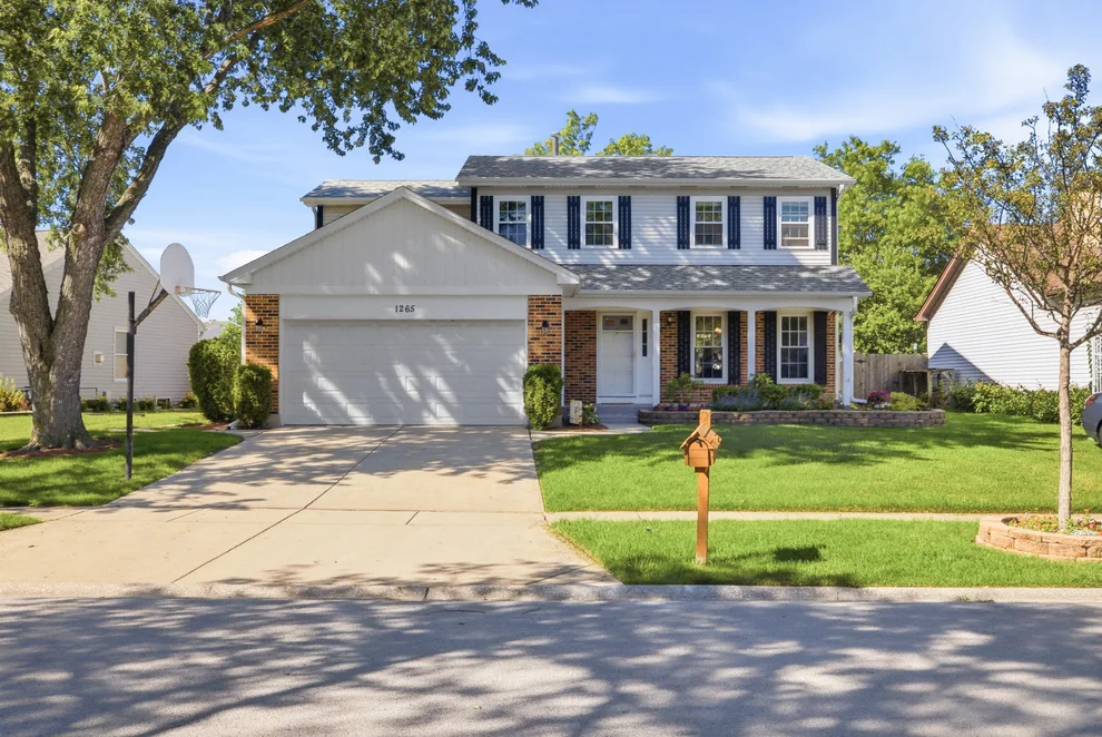 Unit for sale at 1265 Diane Lane, Elk Grove Village, IL 60007