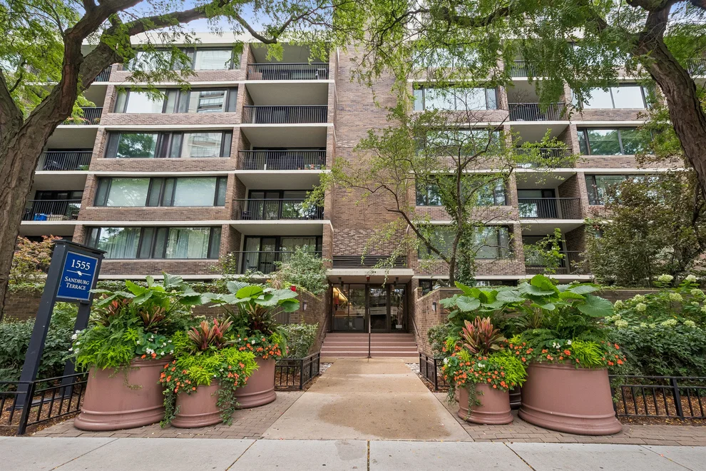 Unit for sale at 1555 N Sandburg Terrace, Chicago, IL 60610