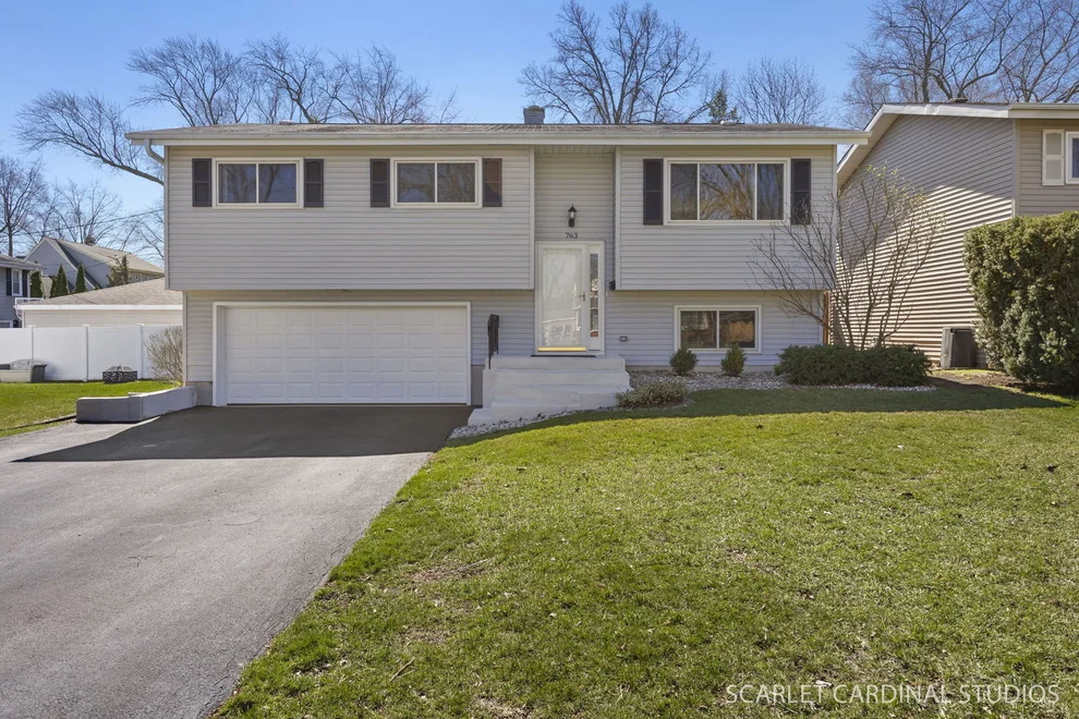 Unit for sale at 763 E Division Street, Lombard, IL 60148