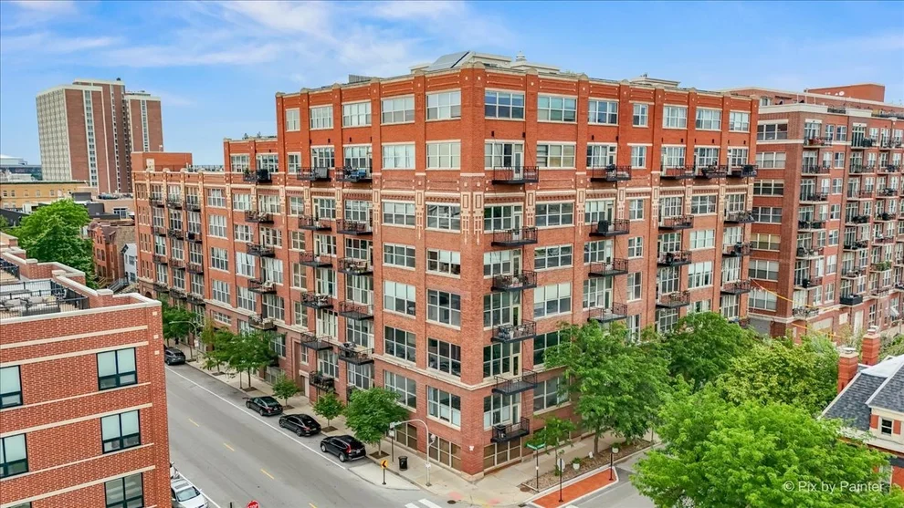 Unit for sale at 1500 W MONROE Street, Chicago, IL 60607