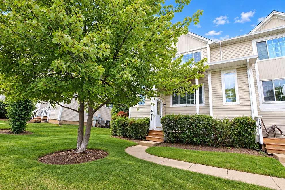 Unit for sale at 6262 Nugget Circle, Hanover Park, IL 60133