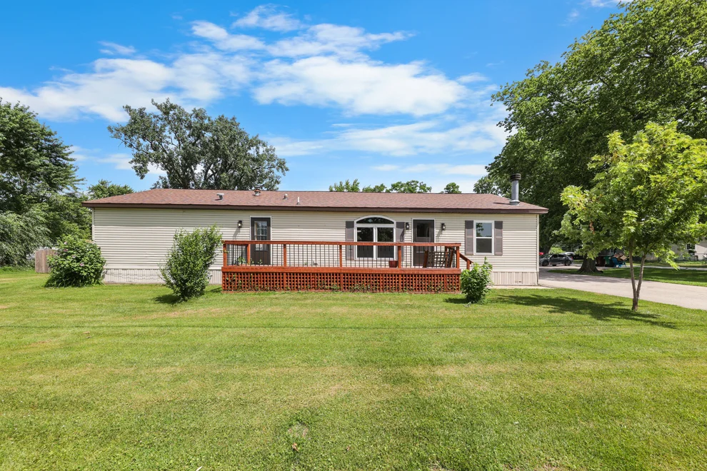 Unit for sale at 40 E Livingston Street, Godley, IL 60407